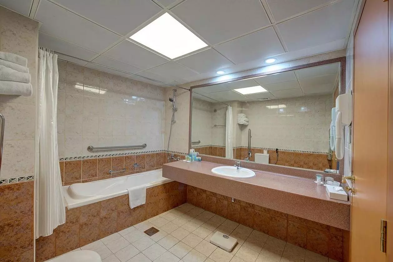 NIHALPALACE_EDIT (4).jpg